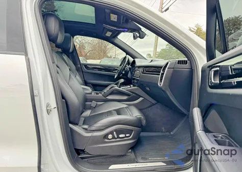 2019 Porsche Cayenne z USA, uszkodzony, nr VIN WP1AA2AY0KDA00205